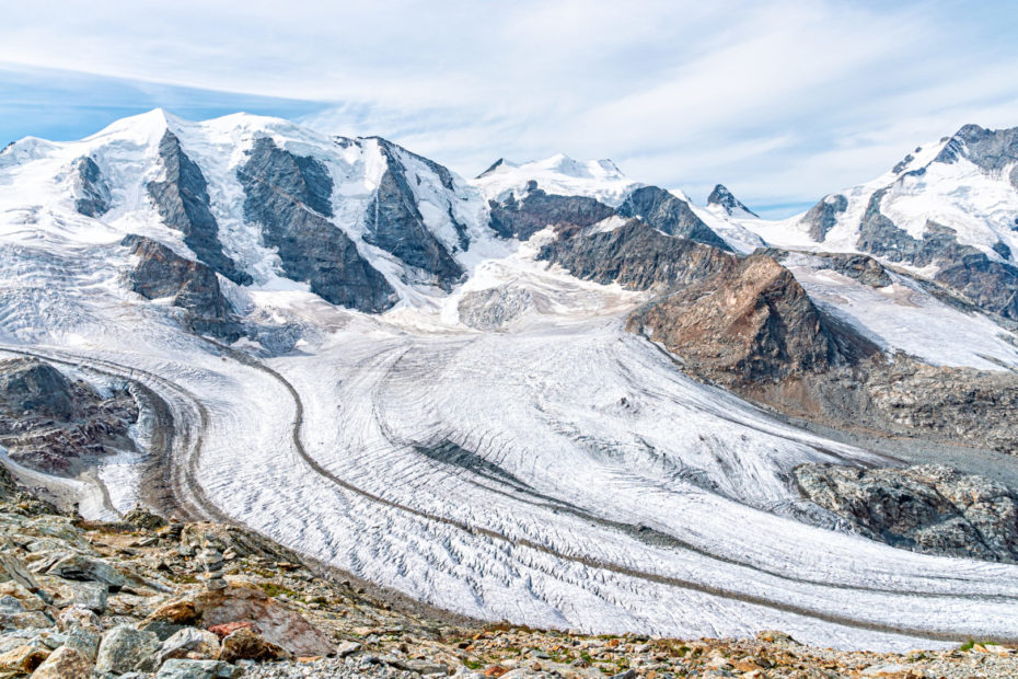 Blick auf den Morteratschgletscher und Panorama des Piz Berinia und Piz Palu in der Schweiz. Schweizer Alpen.